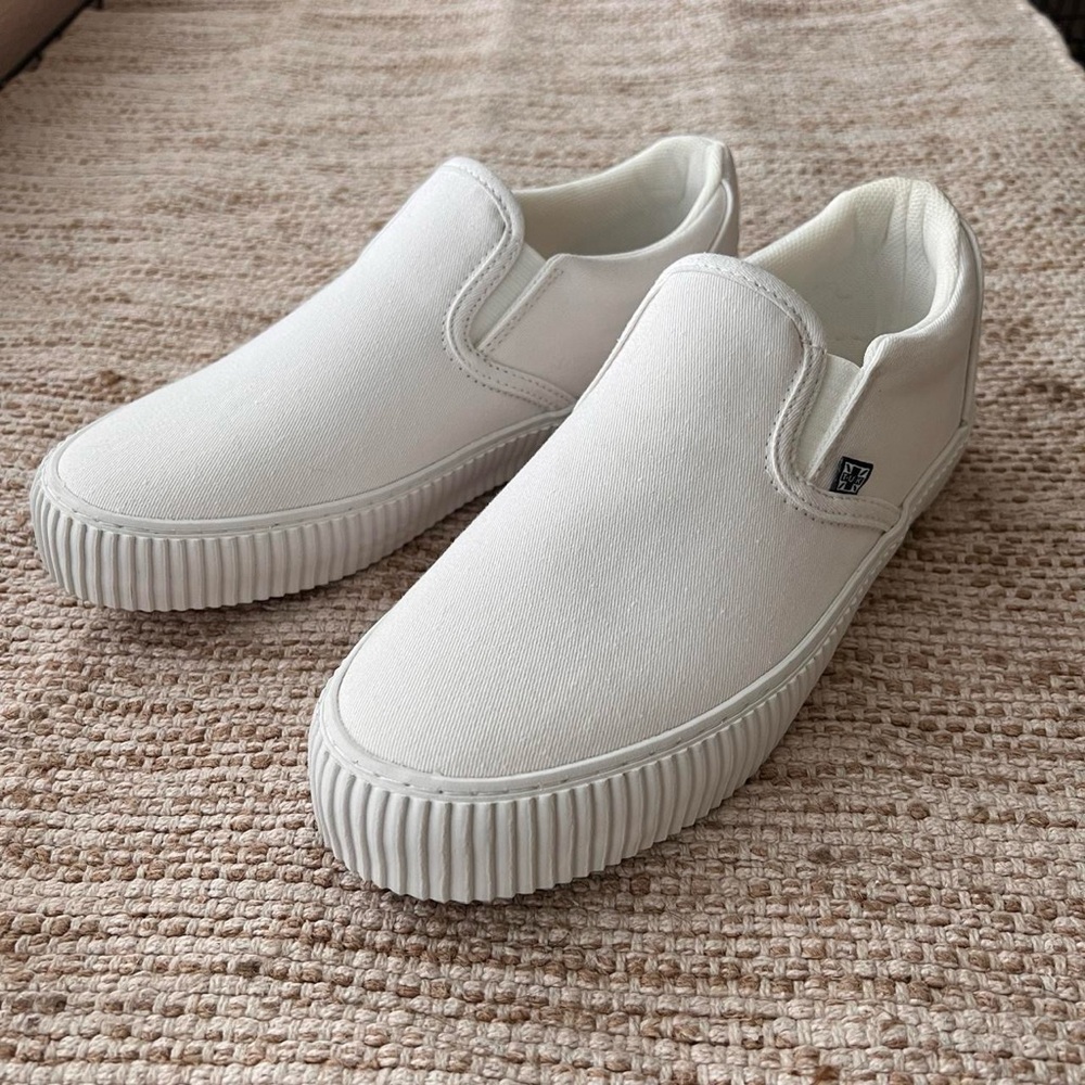 TUK White Canvas Slip-On creepers